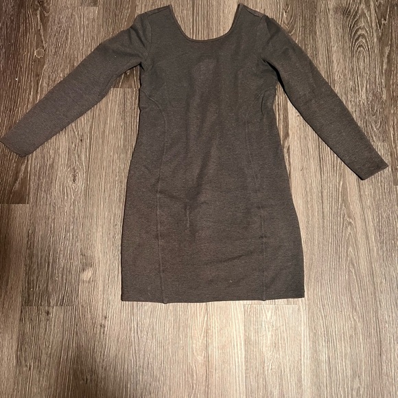 Athleta Gray Sheath Dress 3/4 Sleeve Crew Neck - Picture 2 of 10